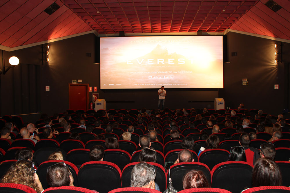 CAMPAÑA SOLIDARIA CON NEPAL Y ESTRENO EN EXCLUSIVA DE "EVEREST" PARA FEDERADOS